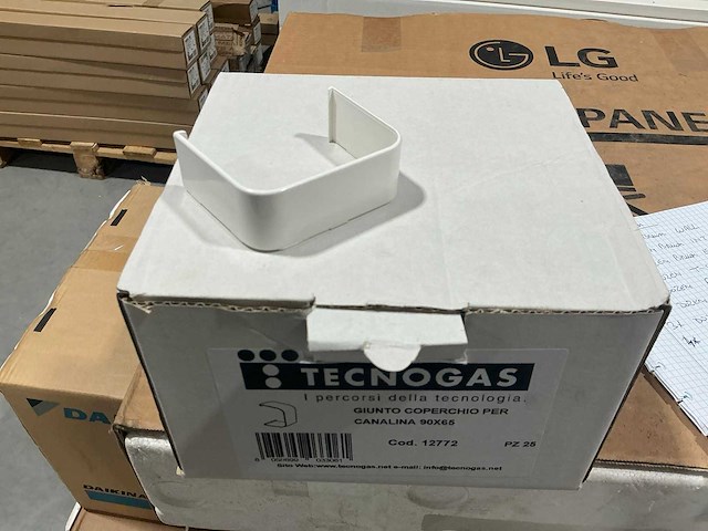 Tecnogas - maxicool 90x65 wit airconditioning installatie materiaal (776x) - afbeelding 1 van  6