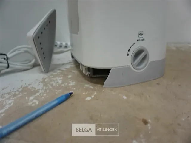 Tefal it8440 kledingstomer (onderkant gescheurd, werkt verder goed) - afbeelding 2 van  4