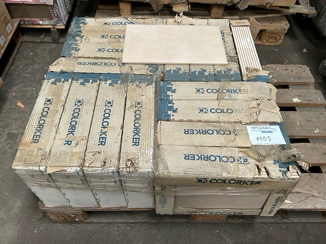 Tegel - afbeelding 1 van  4