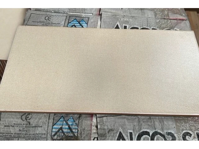 Tegel - afbeelding 3 van  4