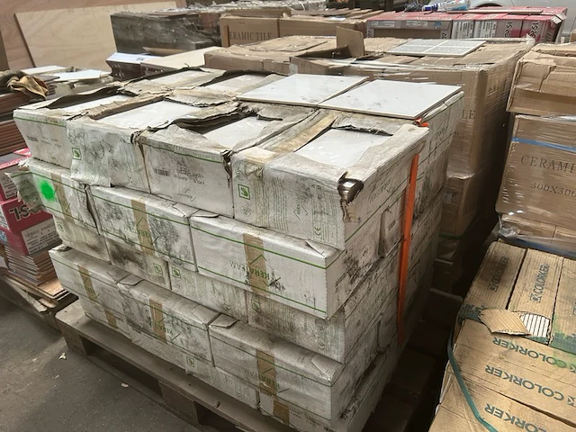 Tegels 60 m² - afbeelding 1 van  3