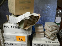 Tegels en stukadoor materialen - afbeelding 2 van  6