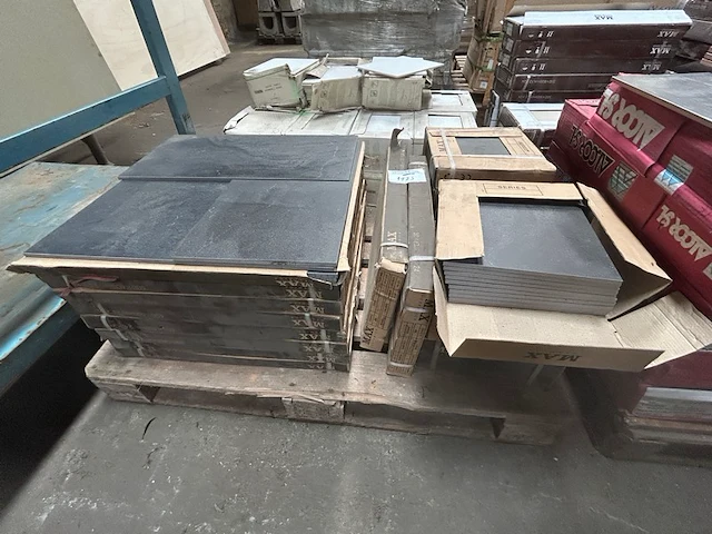 Tegels - afbeelding 1 van  3