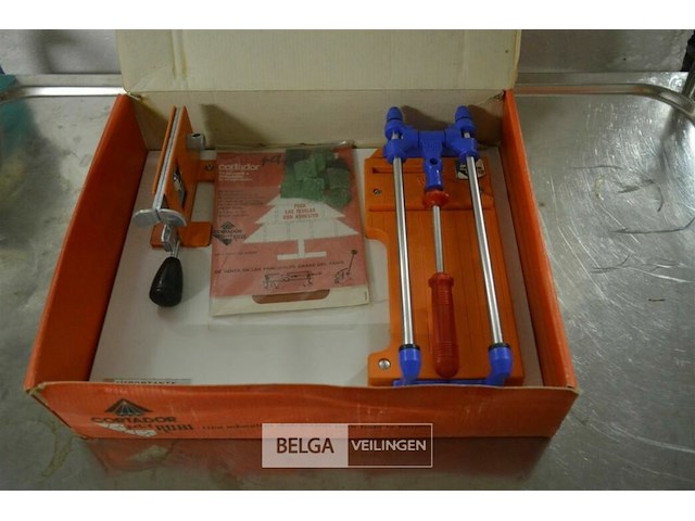 Tegelsnijder - afbeelding 1 van  4