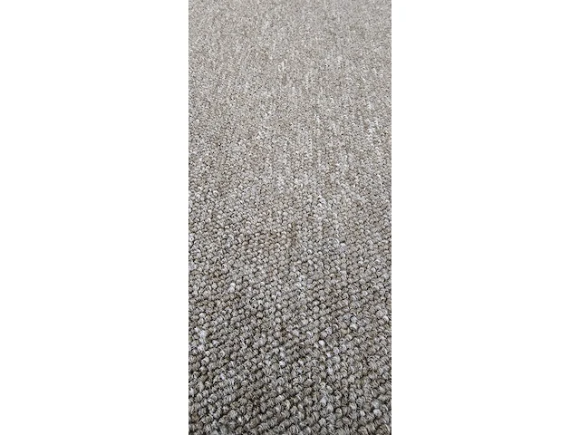 Tegeltapijt 63 m² - afbeelding 2 van  5