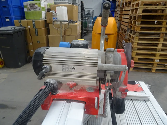 Tegelzaagmachine rubi - afbeelding 12 van  15
