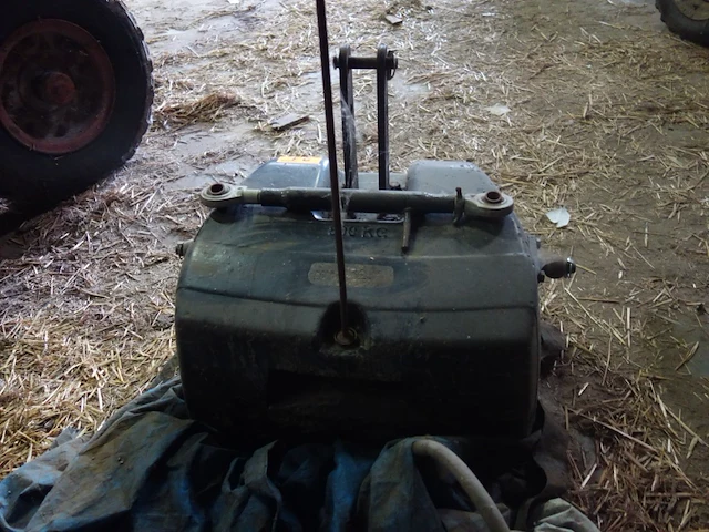 Tegengewicht voor tractor - afbeelding 3 van  4