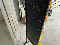 Tekmee display met diverse telefoon accessoires (81x) - afbeelding 2 van  10