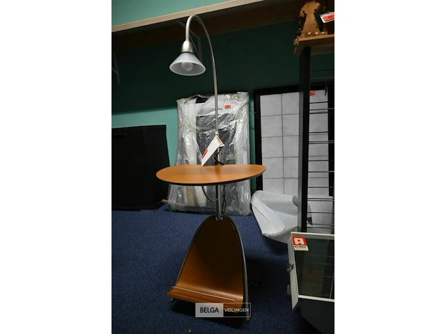Telefoonmeubeltje met licht - afbeelding 2 van  2
