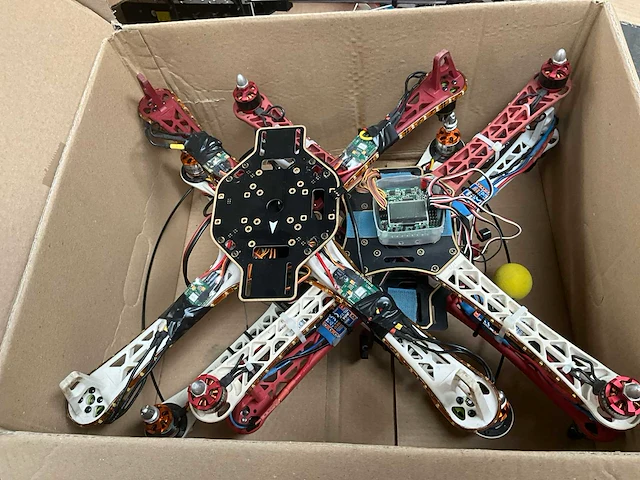 Telegeleide rc- helikopters (5x) en drones (9x) - afbeelding 7 van  26