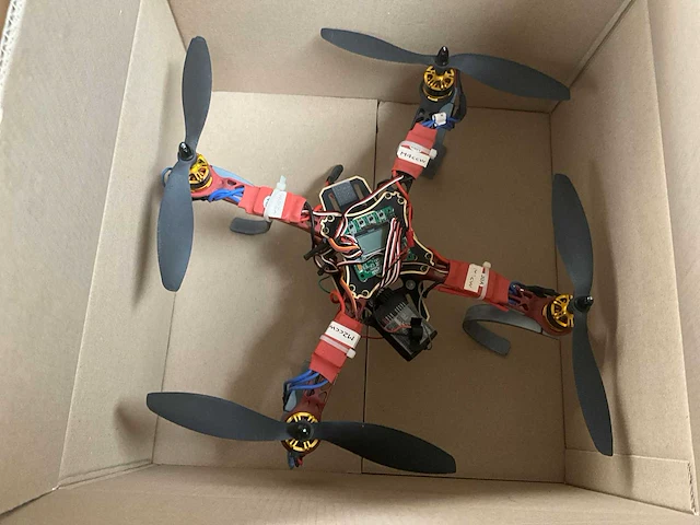 Telegeleide rc- helikopters (5x) en drones (9x) - afbeelding 11 van  26