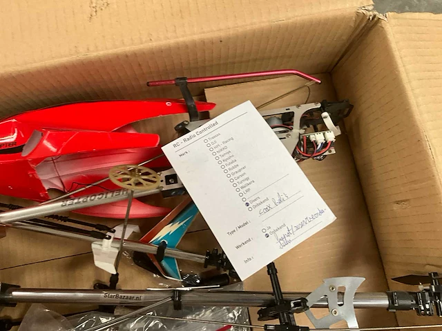 Telegeleide rc- helikopters (5x) en drones (9x) - afbeelding 15 van  26
