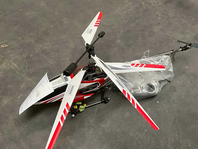 Telegeleide rc- helikopters (5x) en drones (9x) - afbeelding 22 van  26