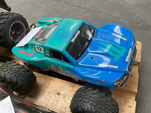 Telegeleide rc-auto (x3) - afbeelding 4 van  7