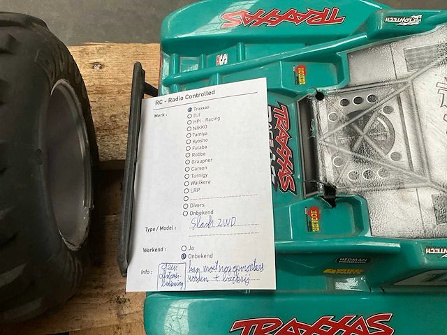Telegeleide rc-auto (x3) - afbeelding 5 van  7
