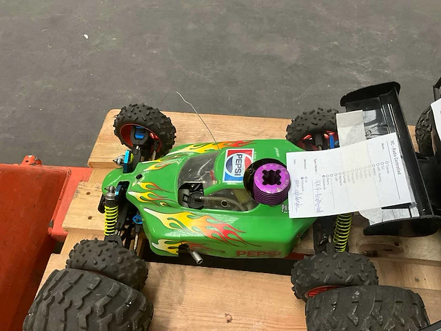 Telegeleide rc-auto (x4) - afbeelding 5 van  10
