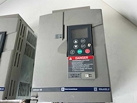 Telemecanique altivar 58 frequentieregelaar (2x) - afbeelding 2 van  5