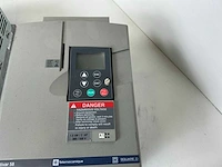 Telemecanique altivar 58 frequentieregelaar (2x) - afbeelding 3 van  6