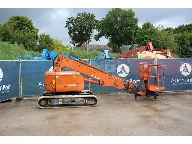 Telescoophoogwerker hitachi hx99b diesel 11.7m 2000 - afbeelding 1 van  1