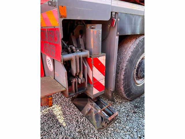 Telescoopkraan krupp k90 t - afbeelding 30 van  33