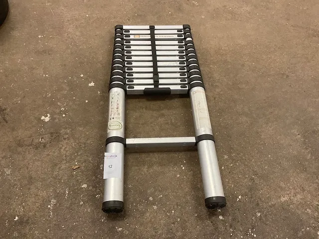 Telescoopladder - afbeelding 1 van  4