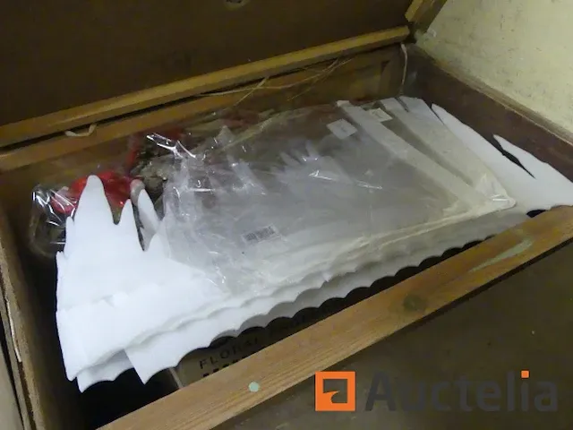 Teller, display en meststof in afdichtingen, kasregister, verschillend,... - afbeelding 9 van  17