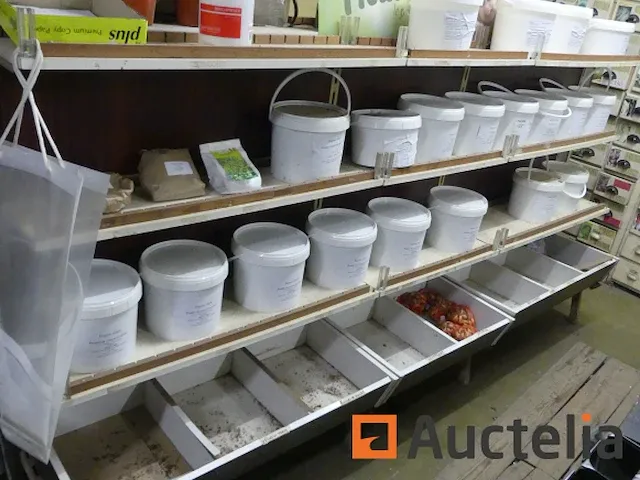 Teller, display en meststof in afdichtingen, kasregister, verschillend,... - afbeelding 11 van  17