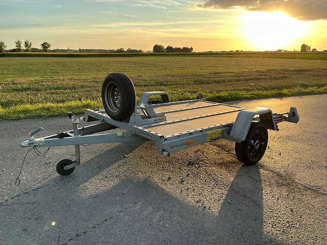 Temared motor-aanhangwagen - afbeelding 1 van  16