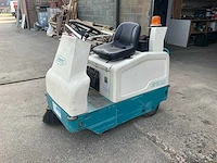 Tennant 6100 zelfrijdende veegmachine
