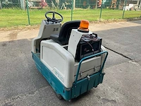 Tennant 6100 zelfrijdende veegmachine - afbeelding 3 van  9