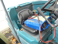 Tennant 8300 elektrische zitveegmachine en wasmachine - afbeelding 6 van  8