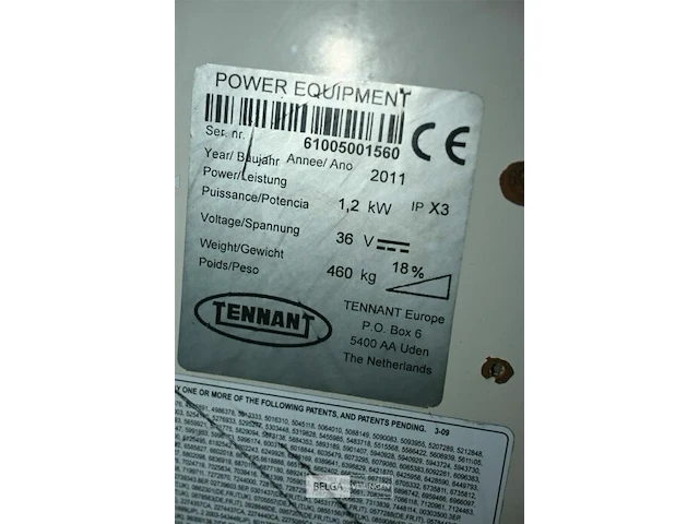 Tennant accu opzit-veegmachine - afbeelding 11 van  15