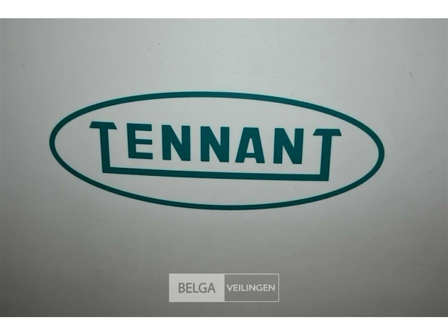 Tennant accu opzit-veegmachine - afbeelding 12 van  15