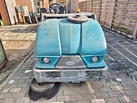 Tennant s20 sweepmax 160 zelfrijdende veegmachine - afbeelding 5 van  12