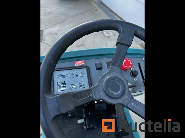 Tennant schrob- en zuigmachine 7100. - afbeelding 4 van  9