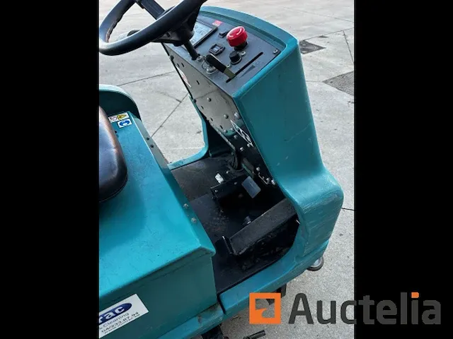Tennant schrob- en zuigmachine 7100. - afbeelding 5 van  9