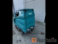 Tennant schrob- en zuigmachine 7100. - afbeelding 8 van  9