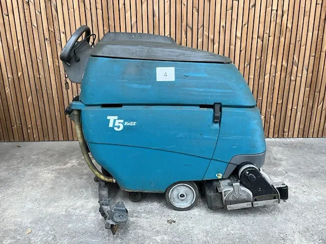 Tennant t5 achterloopschrobmachine - afbeelding 5 van  10