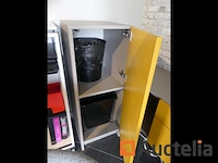 Tentoonstelling hoekkantoor - afbeelding 2 van  16