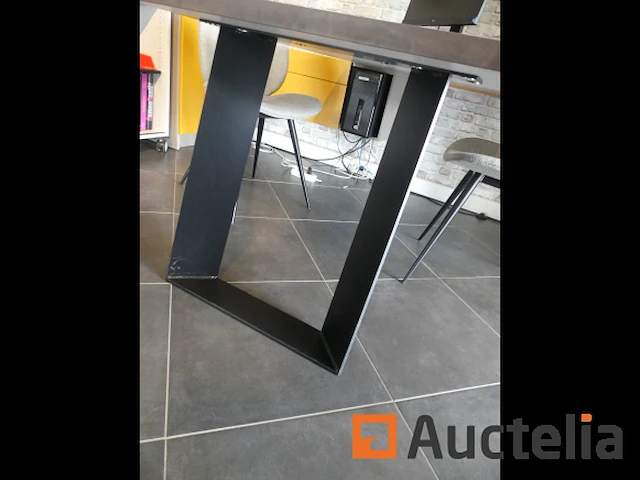 Tentoonstelling hoekkantoor - afbeelding 8 van  16