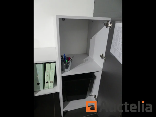 Tentoonstelling kantoorruimte - afbeelding 2 van  21