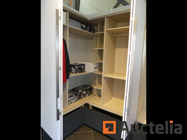 Tentoonstelling u-vormige kast - afbeelding 14 van  17