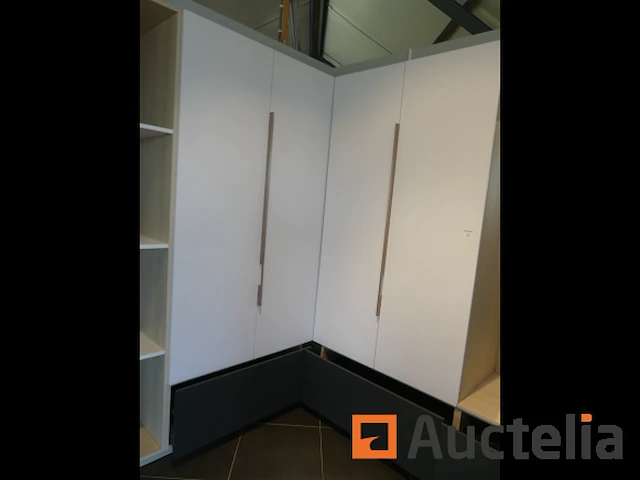 Tentoonstelling u-vormige kast - afbeelding 16 van  17