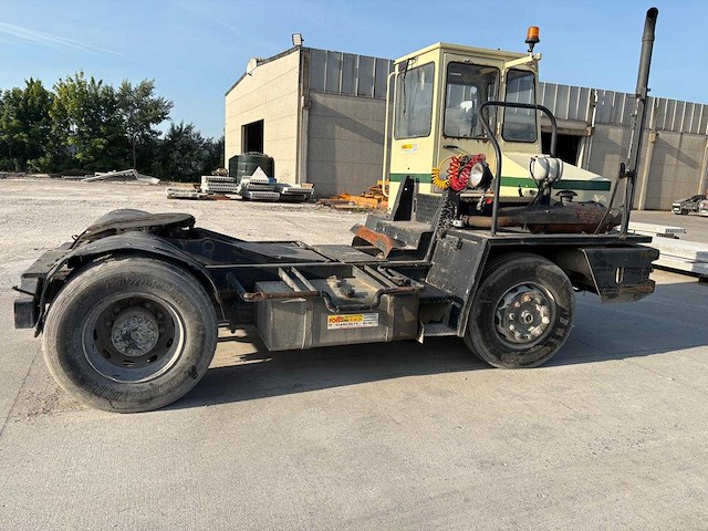 Terbeg - 1994 - yt17 - industriële trekker - afbeelding 4 van  10