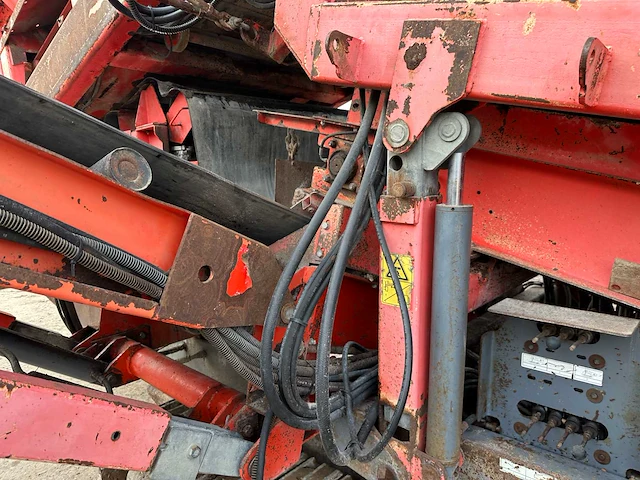 Terex finlay - 883 - mobiele zeefinstallatie - afbeelding 18 van  67