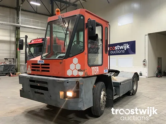 Terminal trekker - afbeelding 1 van  17