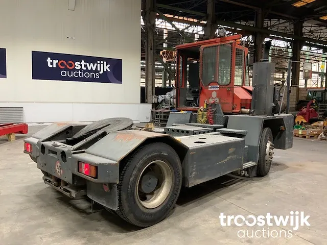 Terminal trekker - afbeelding 13 van  17