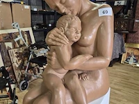 Terracotta beeld moeder met kind - afbeelding 1 van  6