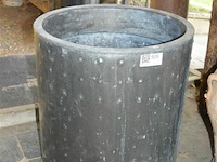 Terracotta en metalen bloempot - afbeelding 3 van  3