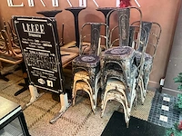 Terrastafels en stoelen - afbeelding 1 van  7